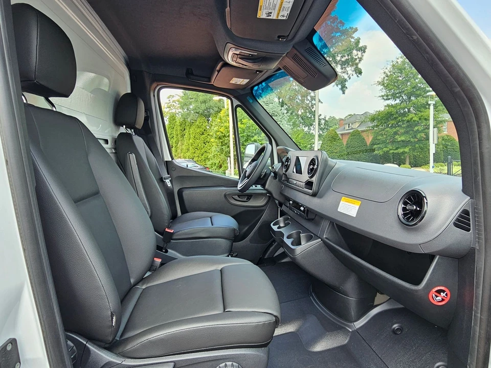 2024 Mercedes-Benz VS30 Sprinter - Image 14 of 21