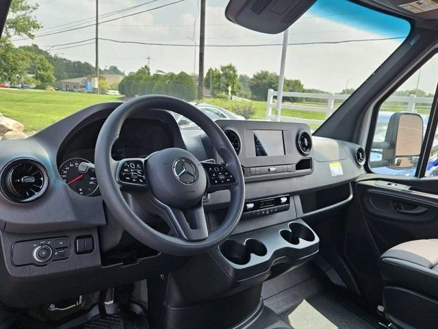 2024 Mercedes-Benz VS30 Sprinter - Image 15 of 21