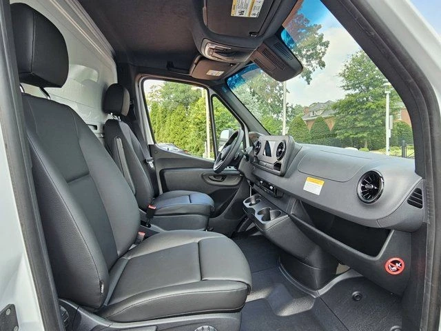 2024 Mercedes-Benz VS30 Sprinter - Image 14 of 21