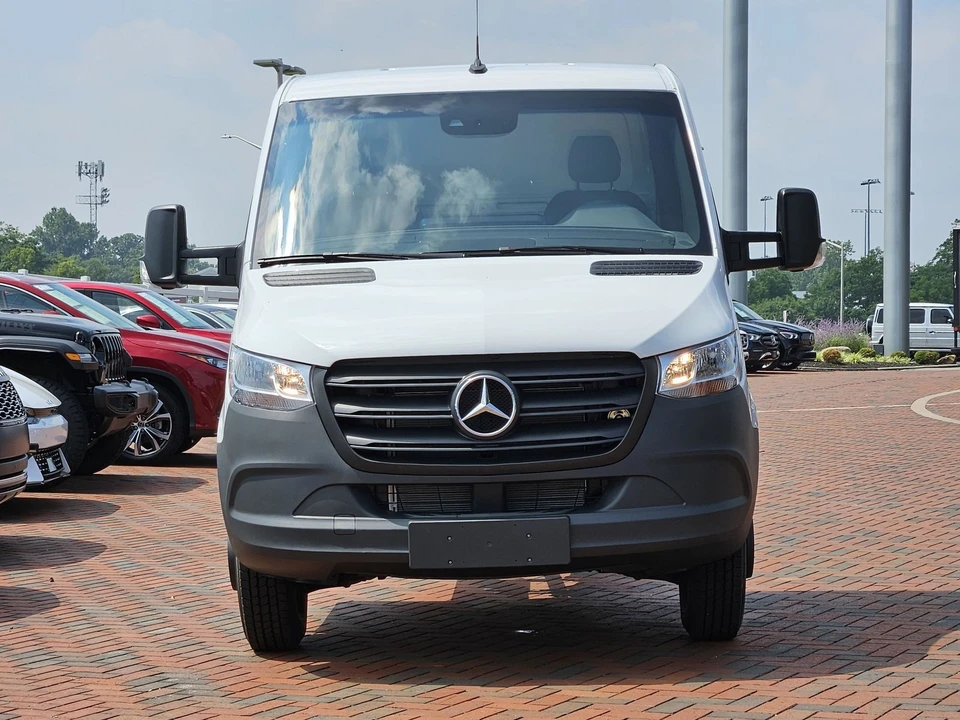 2024 Mercedes-Benz VS30 Sprinter - Image 3 of 12