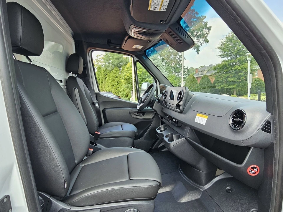 2024 Mercedes-Benz VS30 Sprinter - Image 16 of 21