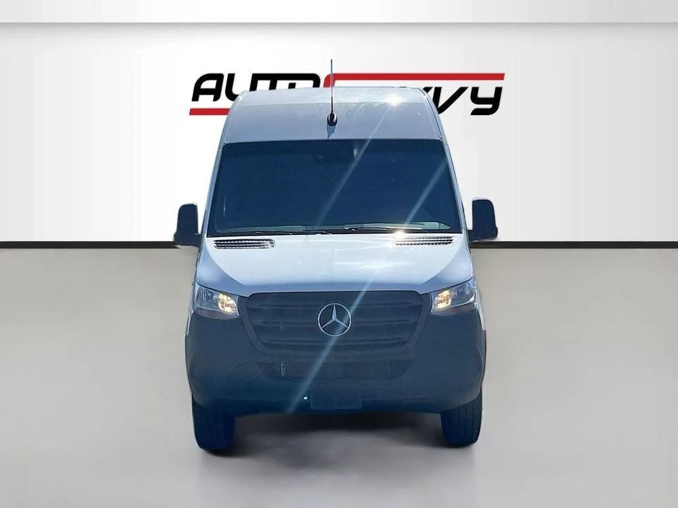 2024 Mercedes-Benz VS30 Sprinter - Image 2 of 20