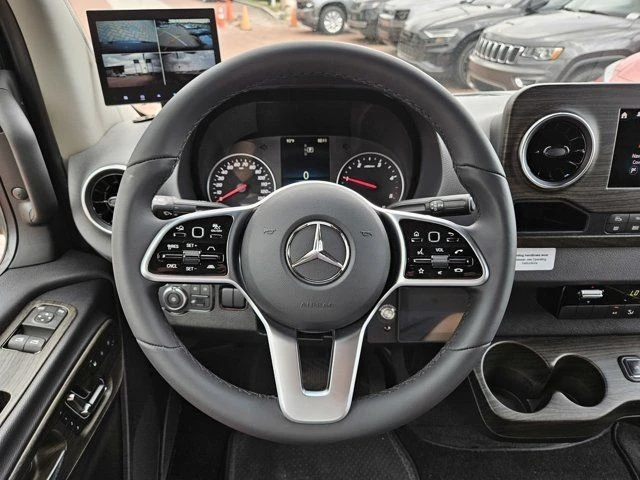 2024 Mercedes-Benz VS30 Sprinter - Image 14 of 21