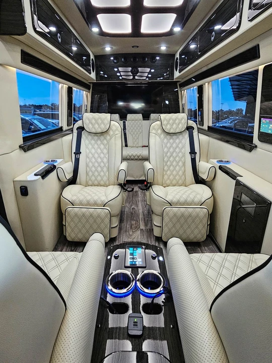 2024 Mercedes-Benz VS30 Sprinter - Image 2 of 12