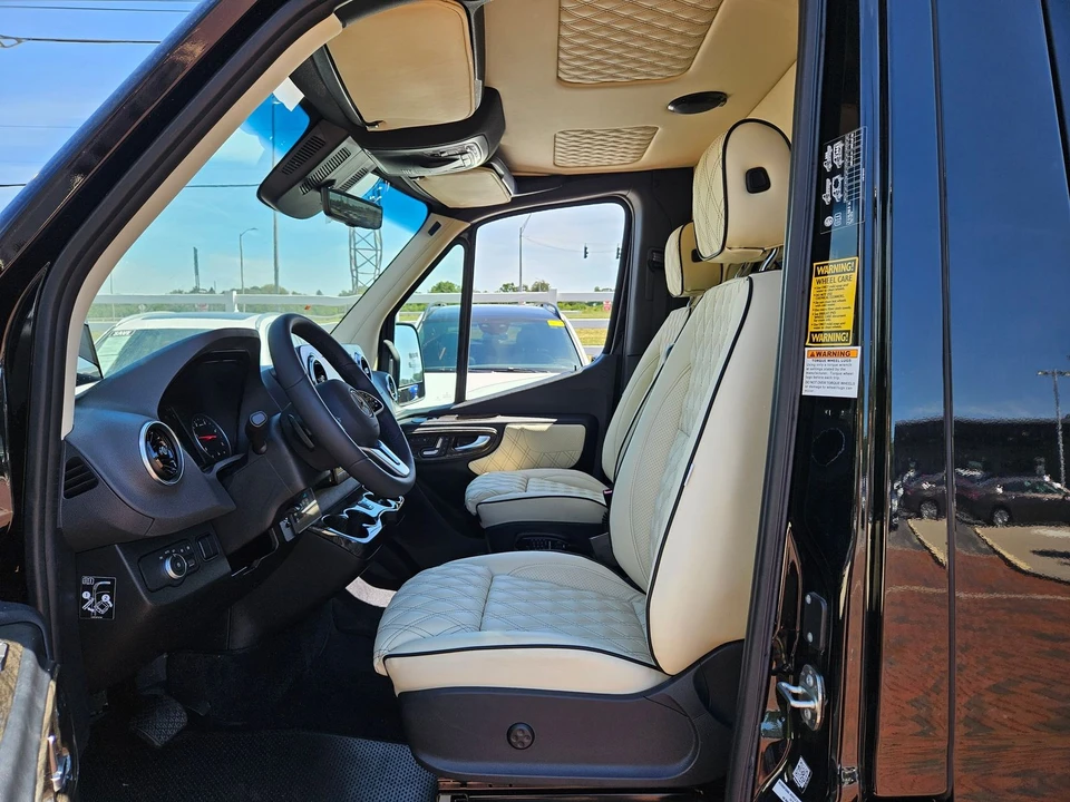 2024 Mercedes-Benz VS30 Sprinter - Image 12 of 12