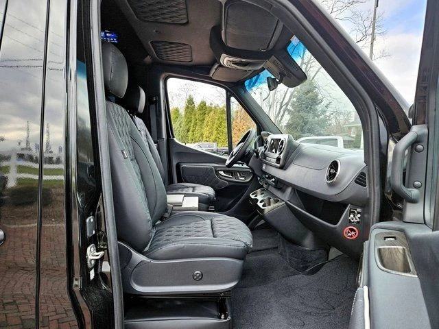 2024 Mercedes-Benz VS30 Sprinter - Image 10 of 12