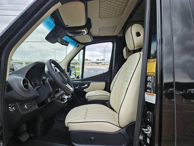 2024 Mercedes-Benz VS30 Sprinter - Image 11 of 12