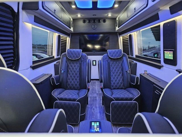2024 Mercedes-Benz VS30 Sprinter - Image 2 of 12