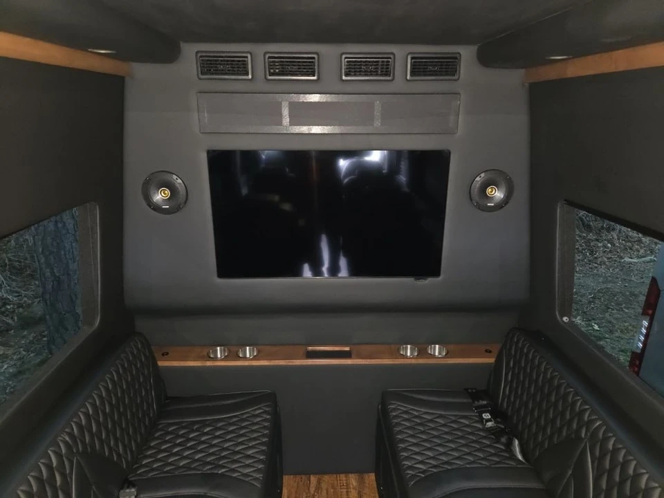 2024 Mercedes-Benz VS30 Sprinter - Image 5 of 6