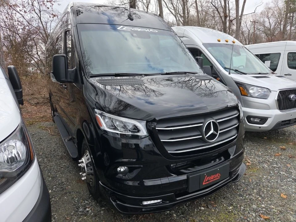 2024 Mercedes-Benz VS30 Sprinter - Image 2 of 6