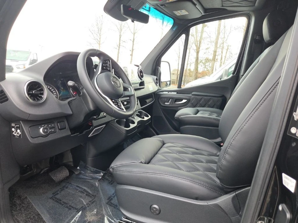 2024 Mercedes-Benz VS30 Sprinter - Image 3 of 6