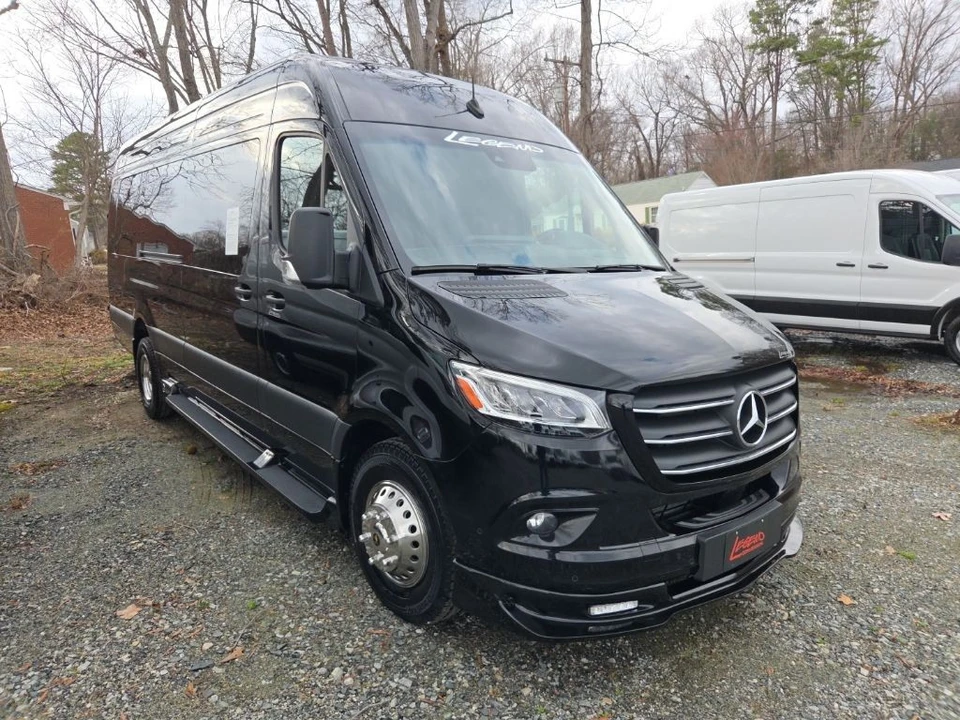 2024 Mercedes-Benz VS30 Sprinter - Image 2 of 6