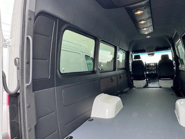 2024 Mercedes-Benz VS30 Sprinter - Image 15 of 21