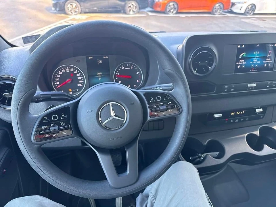 2024 Mercedes-Benz VS30 Sprinter - Image 12 of 12