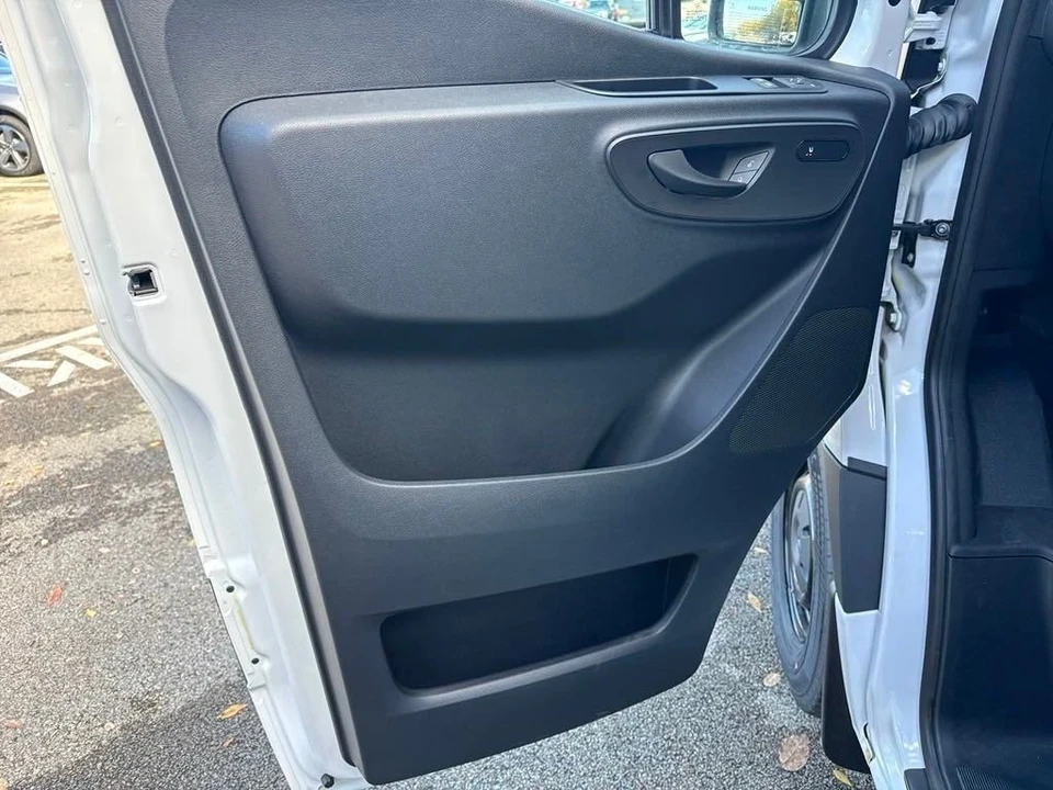 2024 Mercedes-Benz VS30 Sprinter - Image 10 of 12