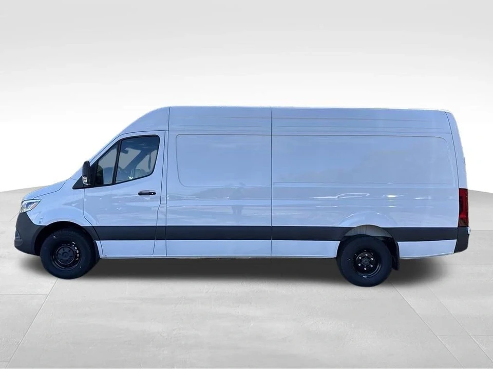 2024 Mercedes-Benz VS30 Sprinter - Image 2 of 12