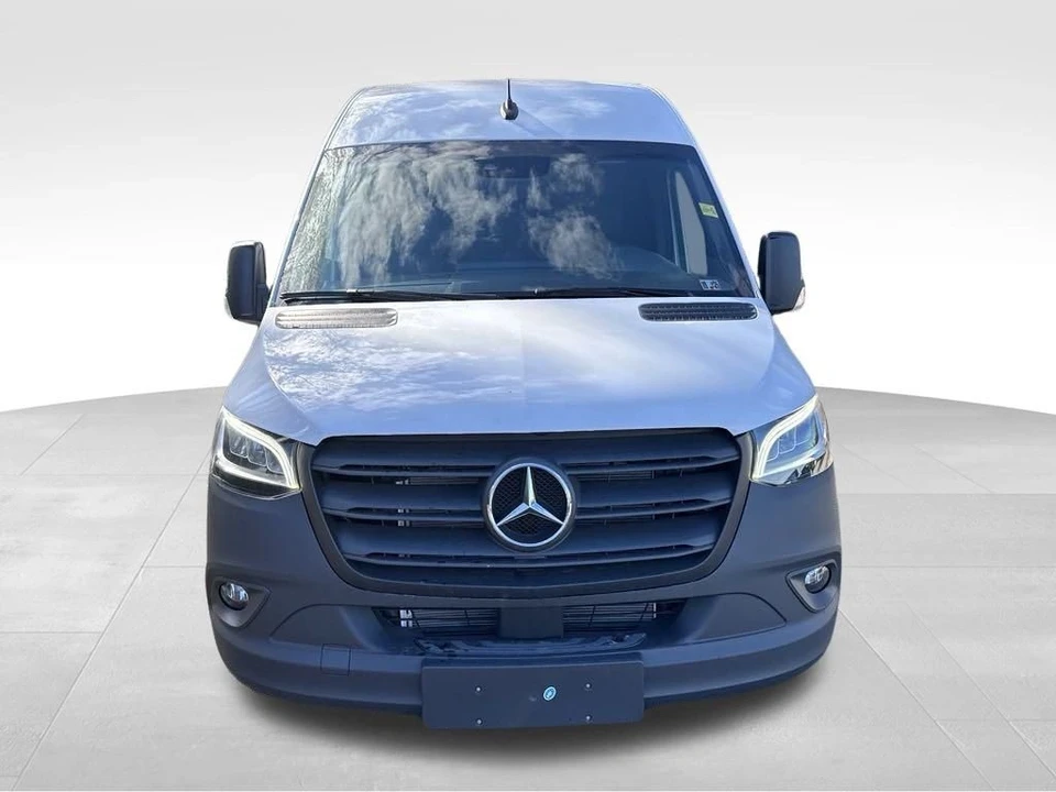2024 Mercedes-Benz VS30 Sprinter - Image 8 of 12