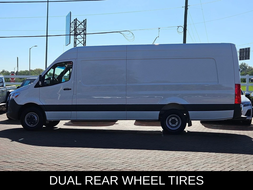 2024 Mercedes-Benz VS30 Sprinter - Image 4 of 12