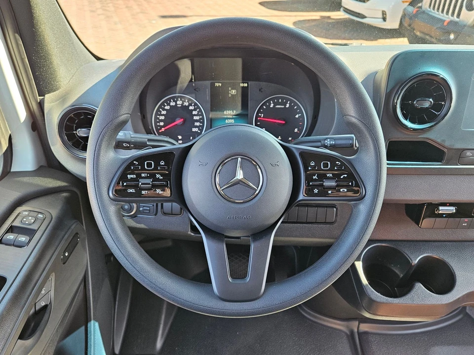 2024 Mercedes-Benz VS30 Sprinter - Image 13 of 21
