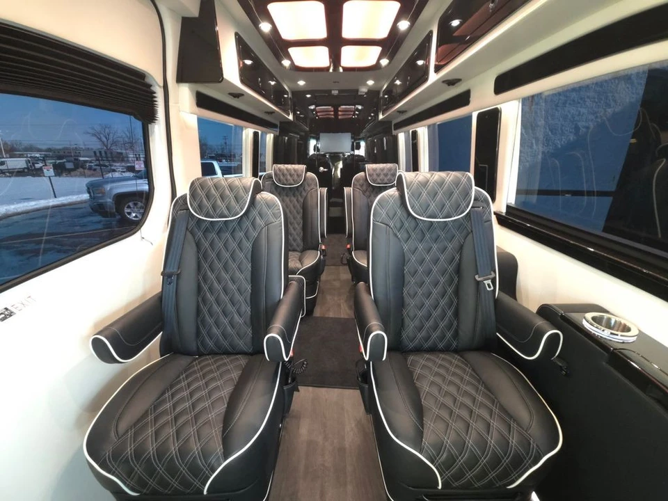 2024 Mercedes-Benz VS30 Sprinter - Image 4 of 21