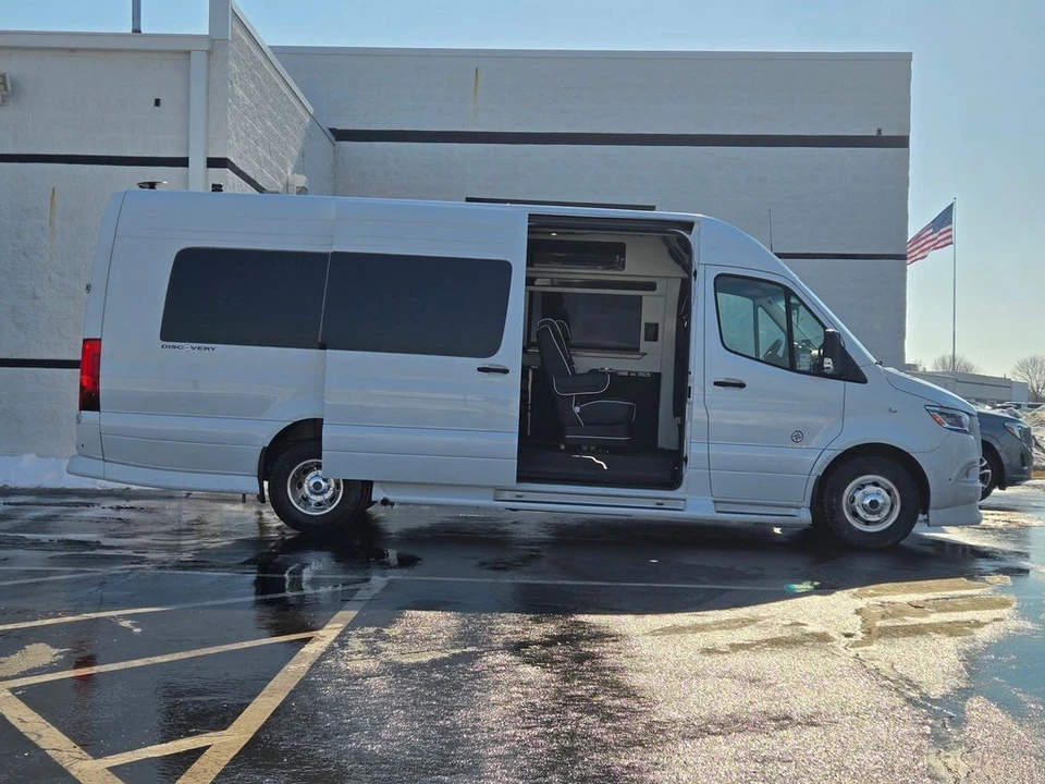 2024 Mercedes-Benz VS30 Sprinter - Image 18 of 21