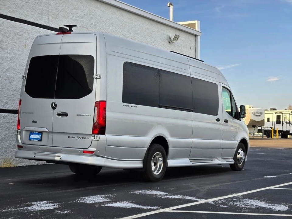 2024 Mercedes-Benz VS30 Sprinter - Image 10 of 21