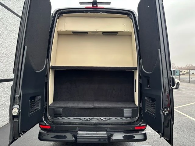 2024 Mercedes-Benz VS30 Sprinter - Image 12 of 21