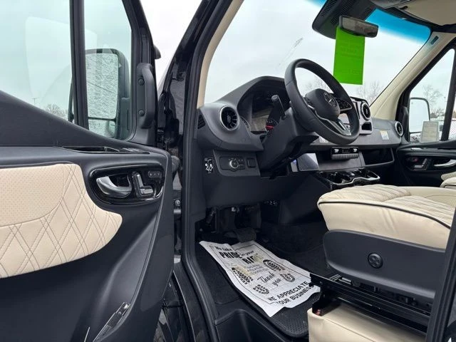 2024 Mercedes-Benz VS30 Sprinter - Image 15 of 21