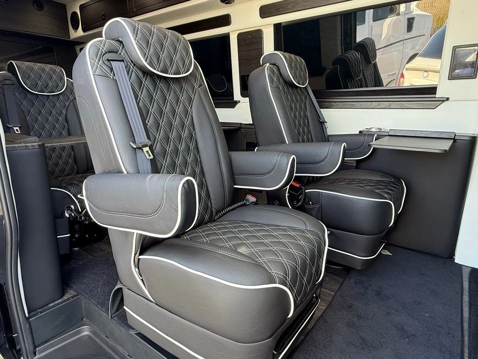 2024 Mercedes-Benz VS30 Sprinter - Image 7 of 21