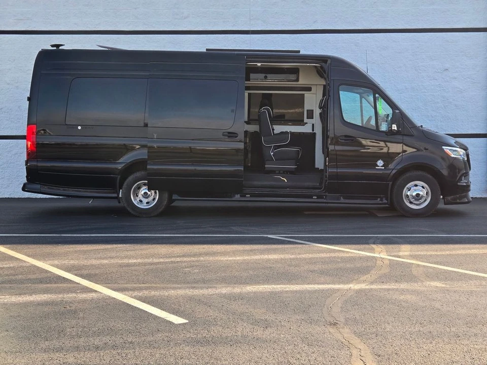 2024 Mercedes-Benz VS30 Sprinter - Image 9 of 21