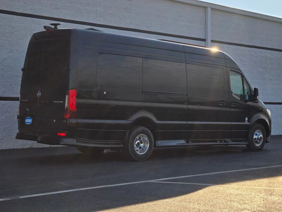2024 Mercedes-Benz VS30 Sprinter - Image 10 of 21