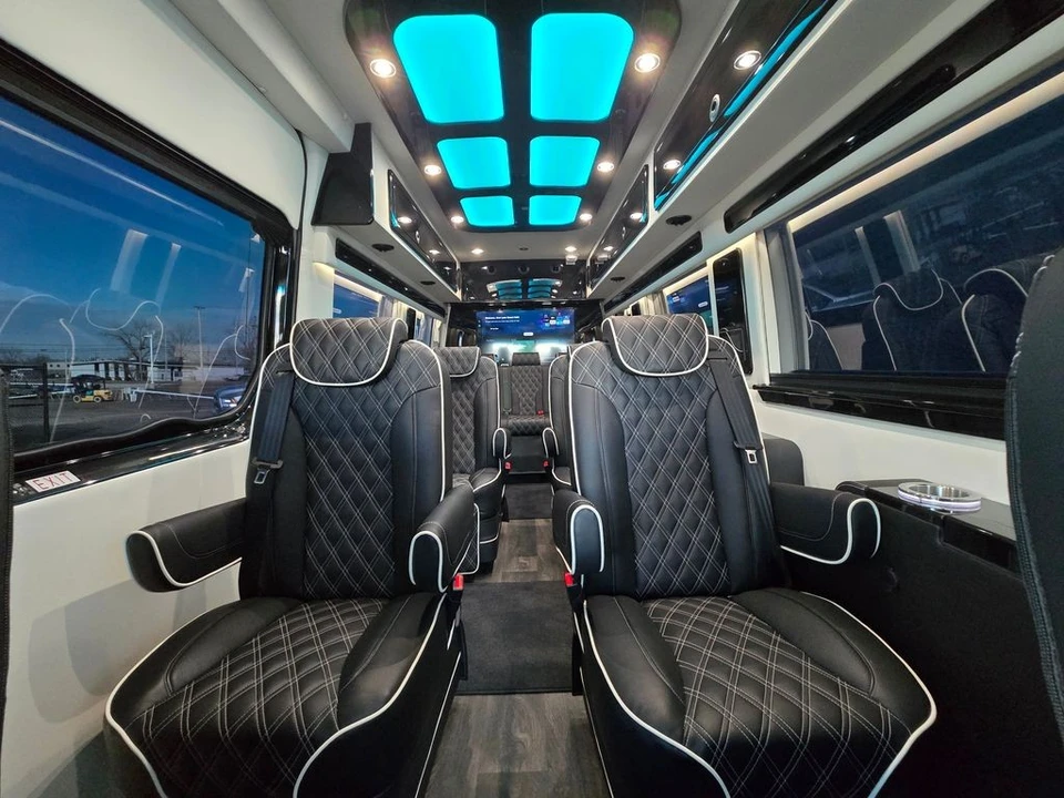 2024 Mercedes-Benz VS30 Sprinter - Image 4 of 12