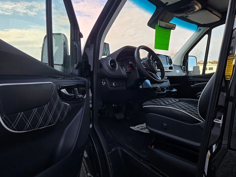 2024 Mercedes-Benz VS30 Sprinter - Image 15 of 21