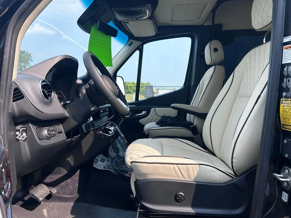 2024 Mercedes-Benz VS30 Sprinter - Image 17 of 21