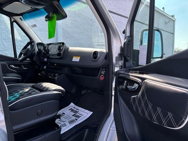 2024 Mercedes-Benz VS30 Sprinter - Image 18 of 21