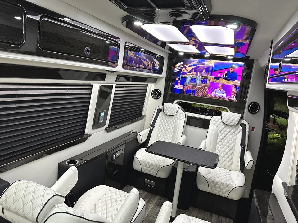 2024 Mercedes-Benz VS30 Sprinter - Image 25 of 31