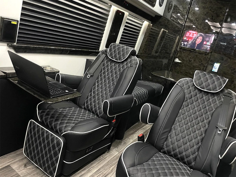 2024 Mercedes-Benz VS30 Sprinter - Image 3 of 12