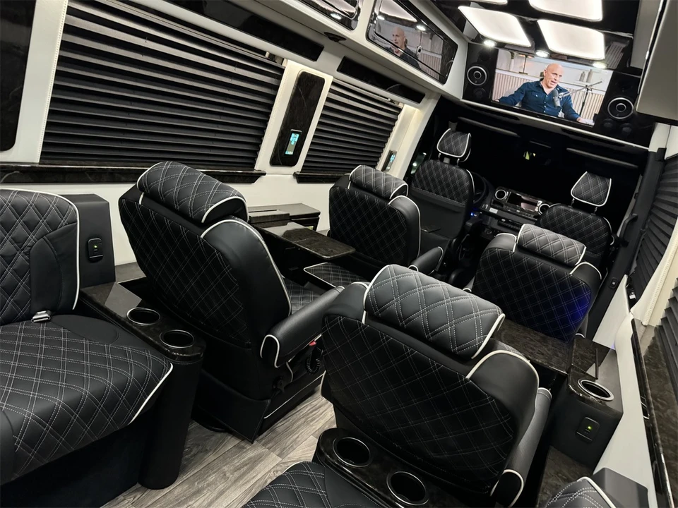 2024 Mercedes-Benz VS30 Sprinter - Image 7 of 31