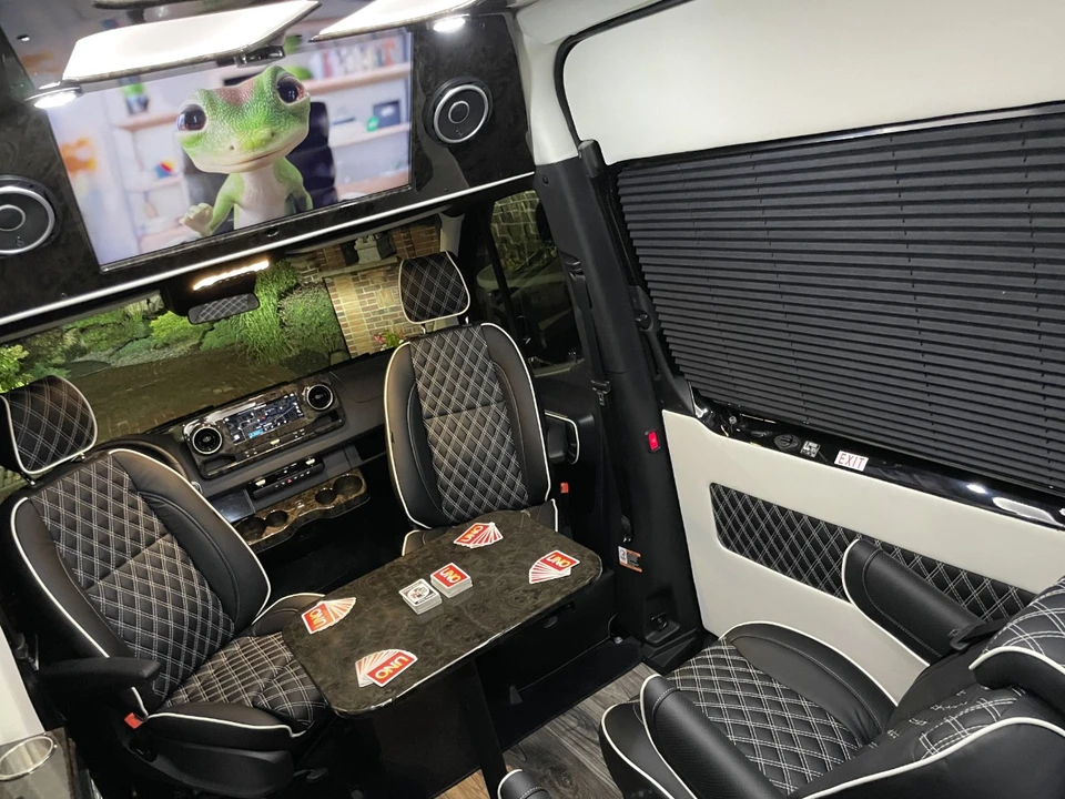 2024 Mercedes-Benz VS30 Sprinter - Image 10 of 12