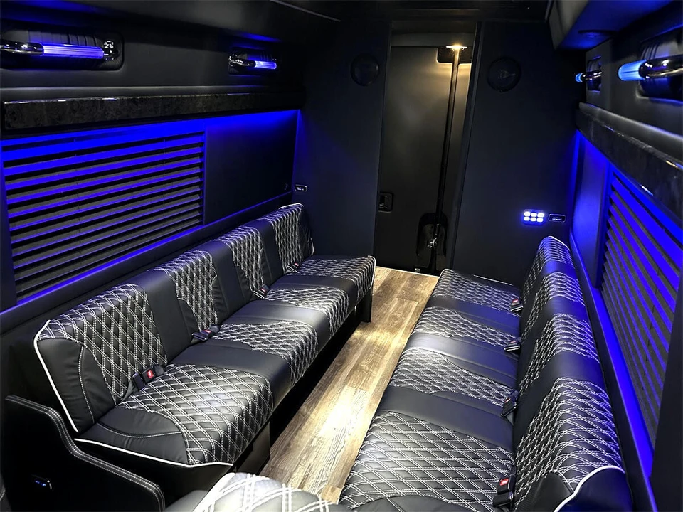 2024 Mercedes-Benz VS30 Sprinter - Image 7 of 12