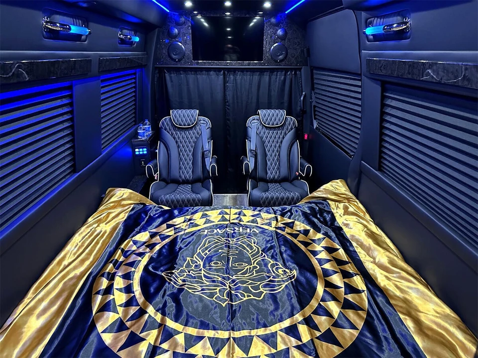 2024 Mercedes-Benz VS30 Sprinter - Image 9 of 21