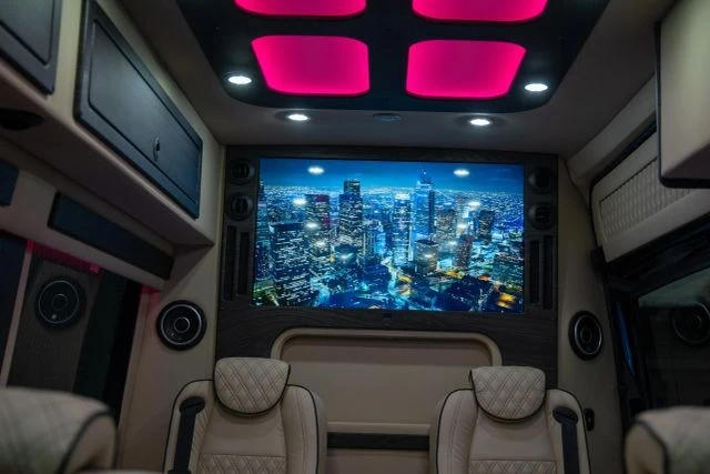 2024 Mercedes-Benz VS30 Sprinter - Image 18 of 21