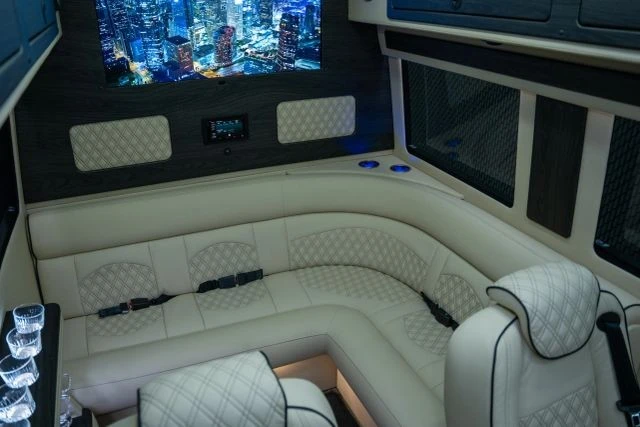 2024 Mercedes-Benz VS30 Sprinter - Image 2 of 21