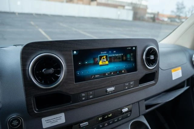 2024 Mercedes-Benz VS30 Sprinter - Image 14 of 21