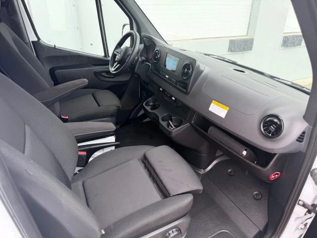 2024 Mercedes-Benz VS30 Sprinter - Image 12 of 21