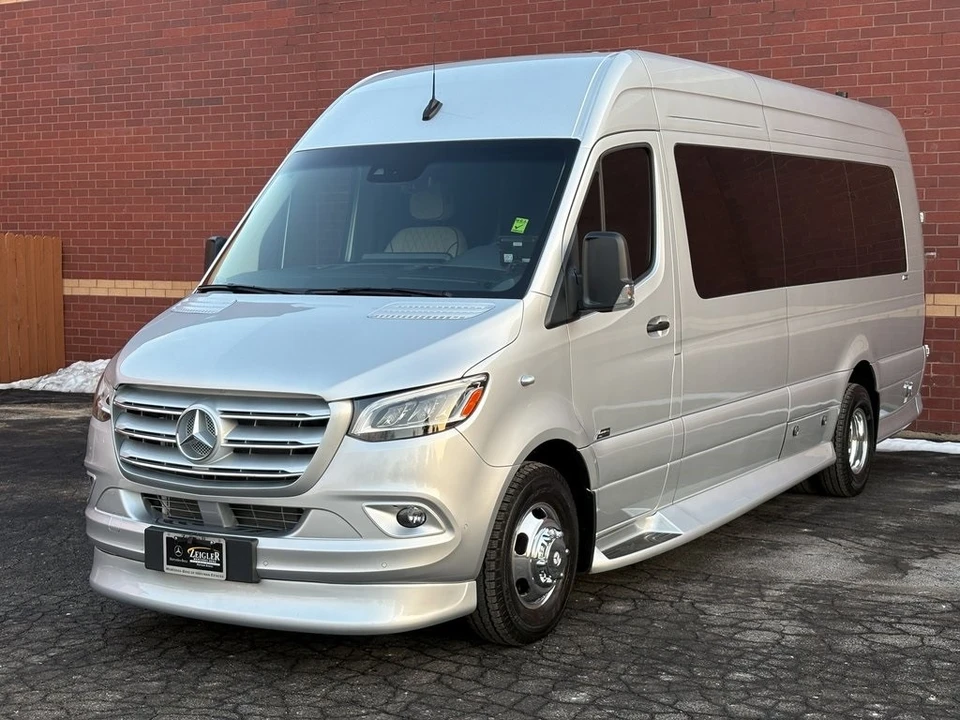2024 Mercedes-Benz VS30 Sprinter - Image 3 of 12