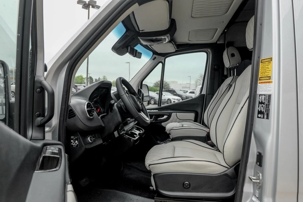 2024 Mercedes-Benz VS30 Sprinter - Image 12 of 21