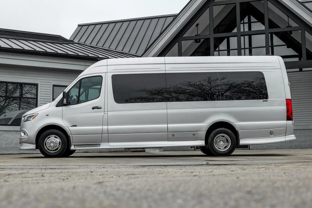 2024 Mercedes-Benz VS30 Sprinter - Image 4 of 21