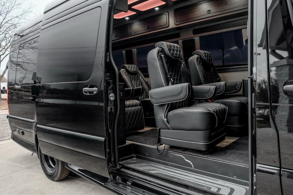 2024 Mercedes-Benz VS30 Sprinter - Image 2 of 21