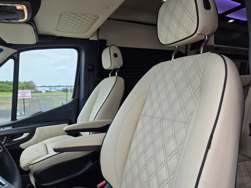 2024 Mercedes-Benz VS30 Sprinter - Image 11 of 21